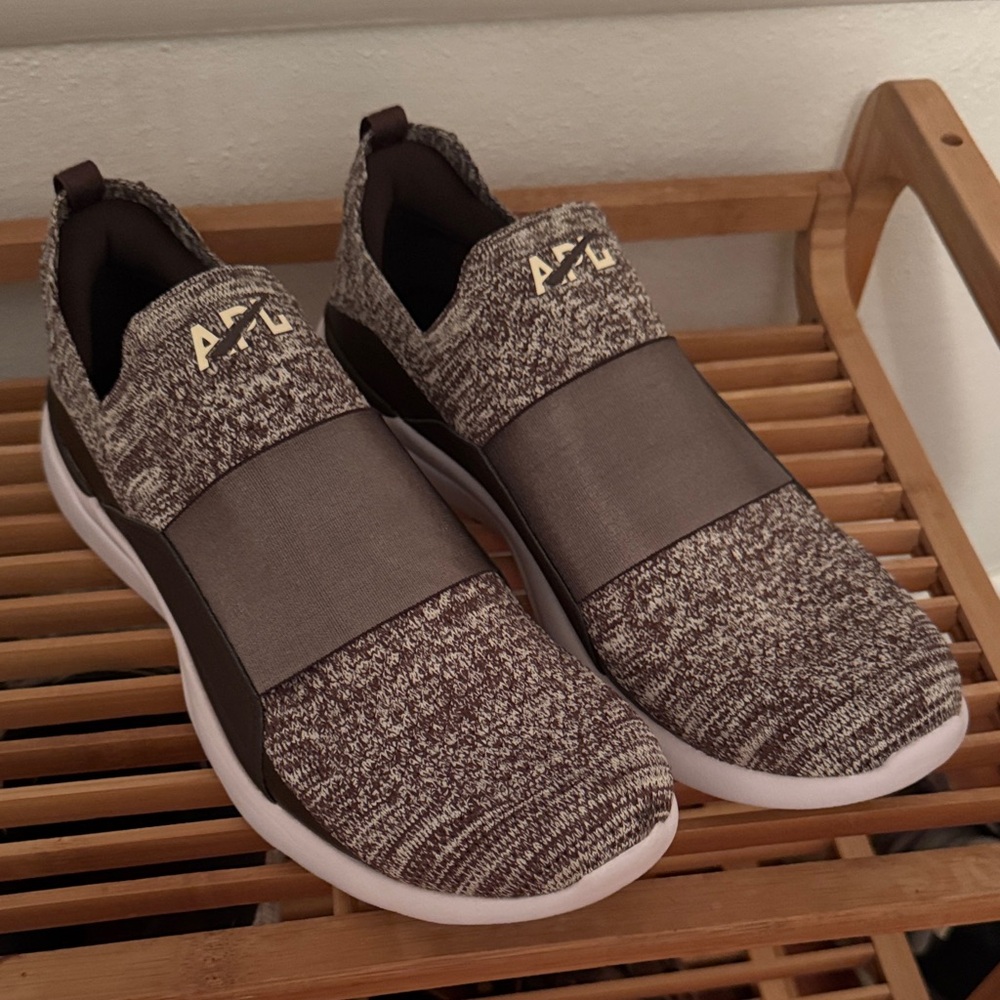 APL Men's Techloom Bliss Knit Sneakers - Gray and Brown Size 10M